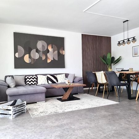 Charysma - Chillout-Loft, Wintergarten, E-Kamin, Massage-Sessel, Schlafzimmer Mit Smart-Tv, 2 Parkplaetze Hamelin Exteriör bild